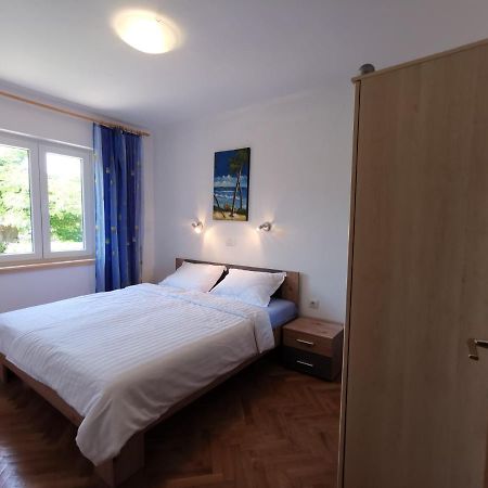 Apartments Jurandvor Baška Екстериор снимка
