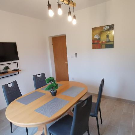 Apartments Jurandvor Baška Екстериор снимка