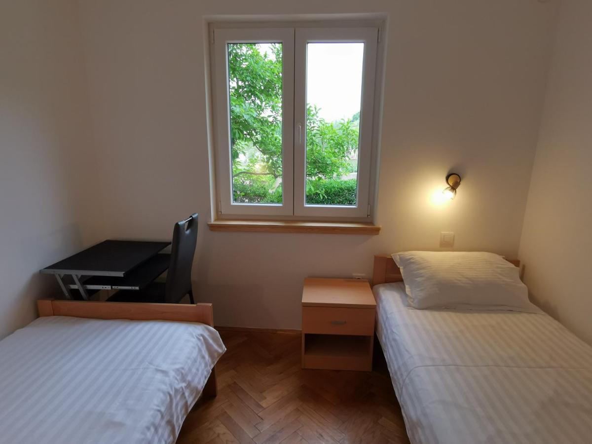 Apartments Jurandvor Baška Екстериор снимка