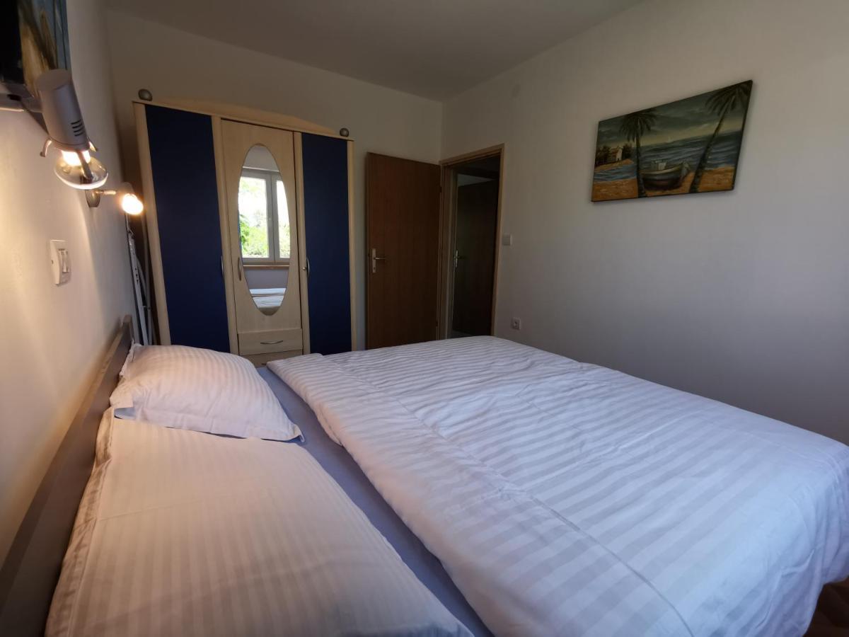 Apartments Jurandvor Baška Екстериор снимка