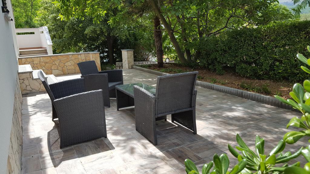Apartments Jurandvor Baška Екстериор снимка