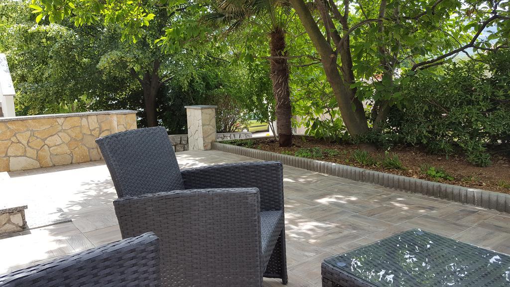 Apartments Jurandvor Baška Екстериор снимка