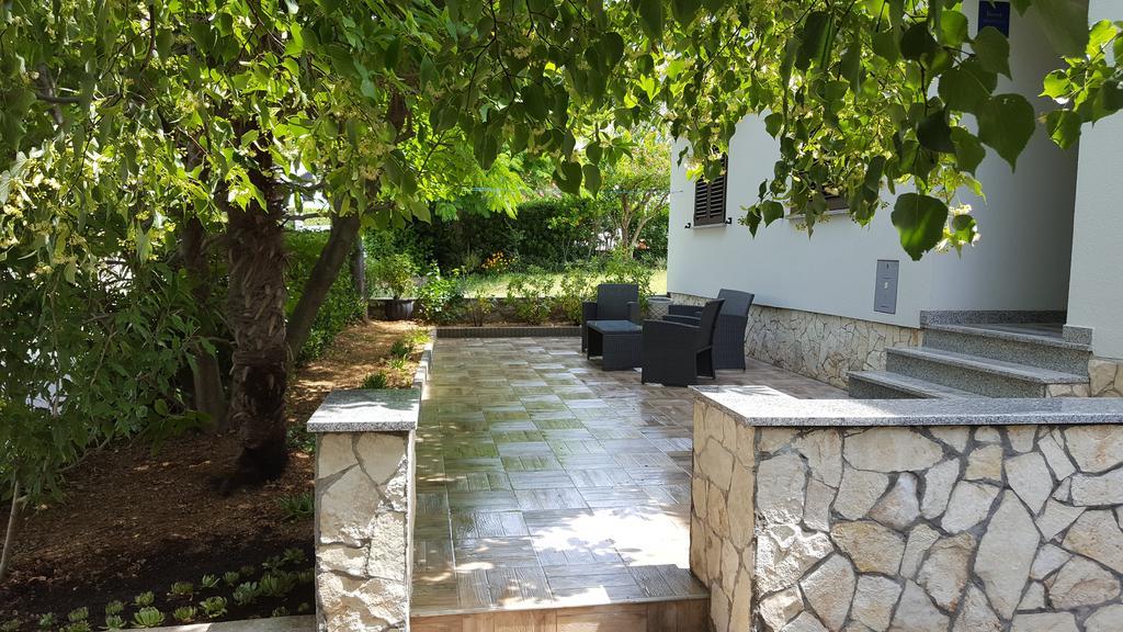 Apartments Jurandvor Baška Екстериор снимка