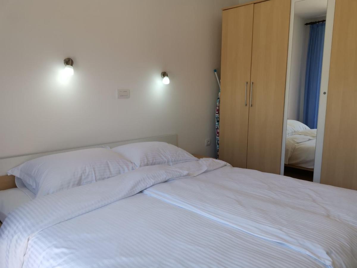 Apartments Jurandvor Baška Екстериор снимка